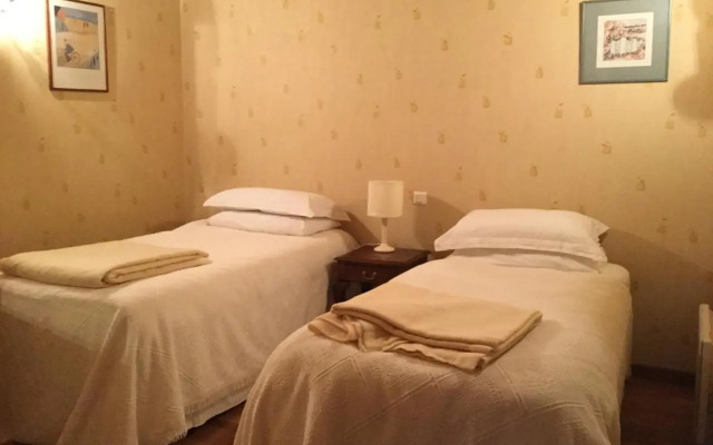 Comfortable Gite (3) in attractive Languedoc village