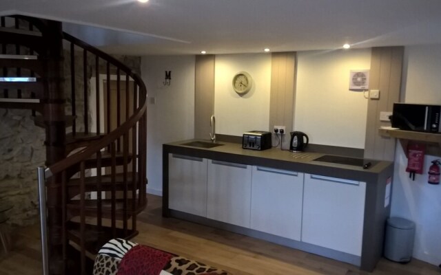 Willow Mews
