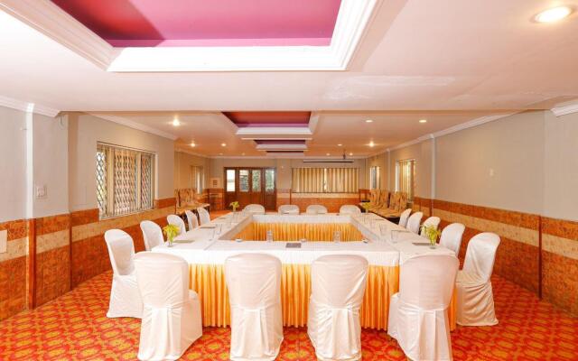 Hotel Vivek Coonoor