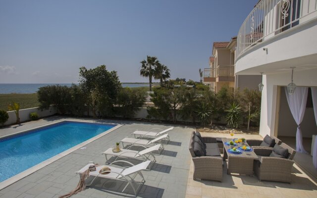 Mazotos Villa Iris