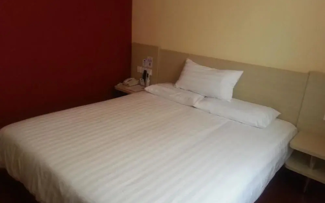 Elan Hotel