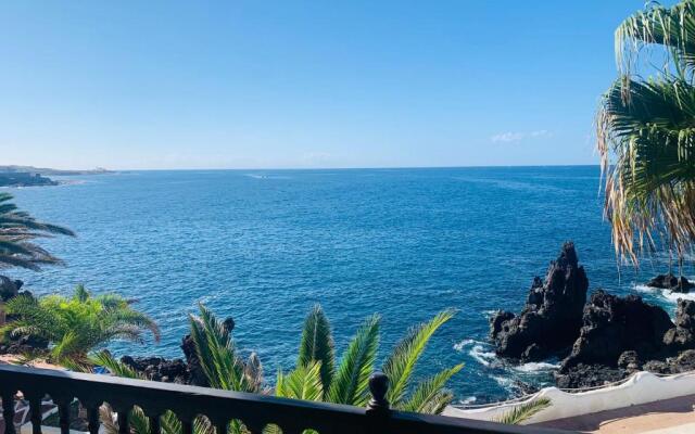 3 bedroom ocean shore apartment