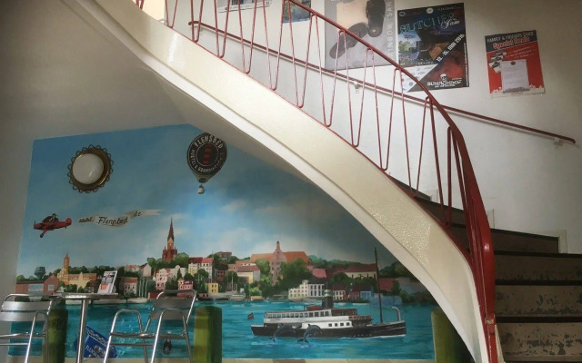 Flensbed Hotel & Hostel