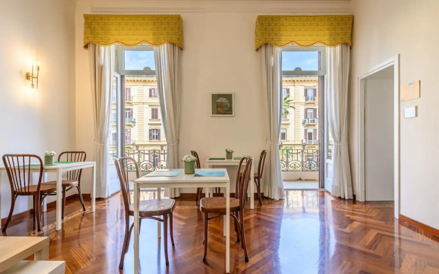 Piazza Sannazzaro 200 - Monet