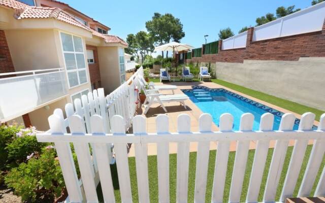 Villa Ideal Familias Para 12 Personas en La Pineda