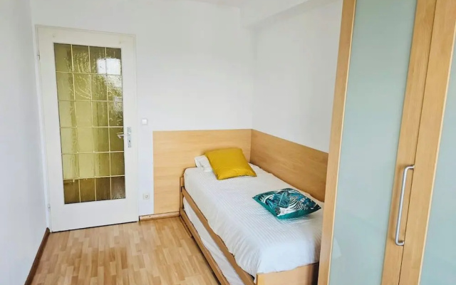Large 3bedrooms in belair TerraceParking