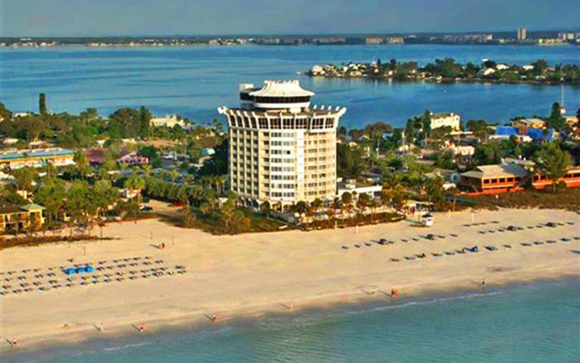 Bellwether Beach Resort