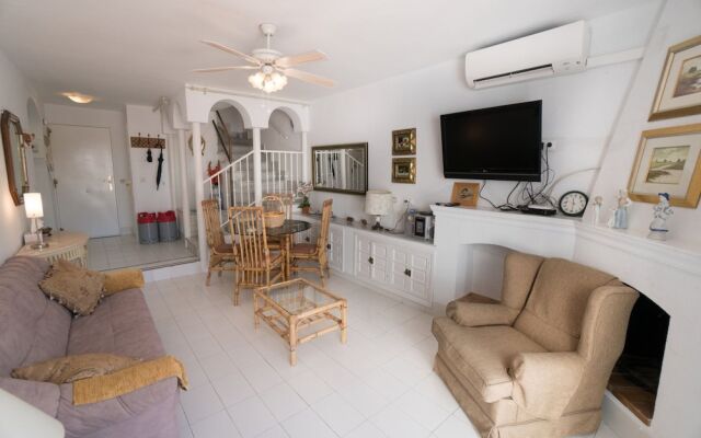 Casa Urbanización Los Pinos 15