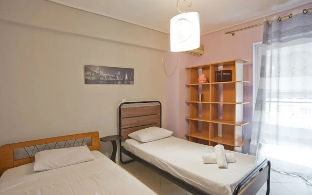 Seaside Apartment in Piraeus