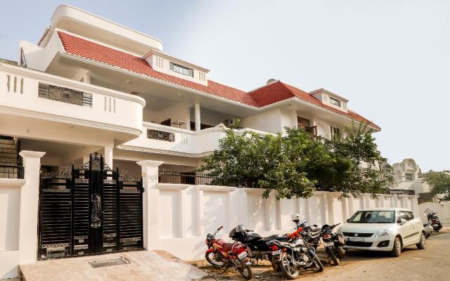 OYO 64178 Pratham Inn