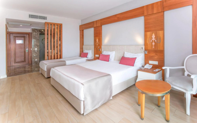 Port Nature Luxury Resort & Spa – All Inclusive
