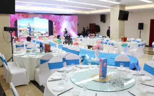 Yicai Kaixuan Hotel