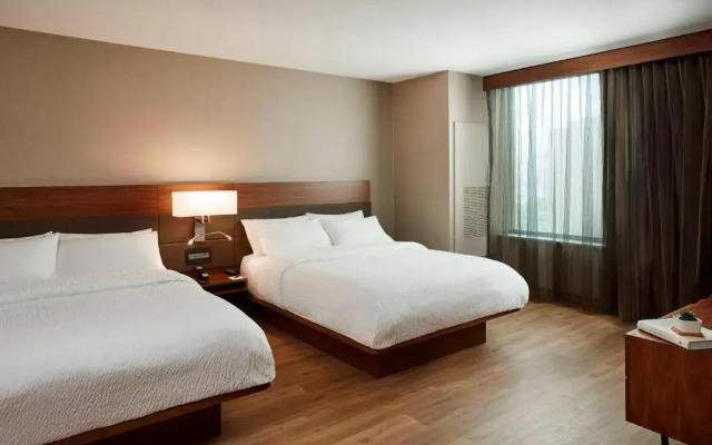 AC Hotel Cincinnati at The Banks
