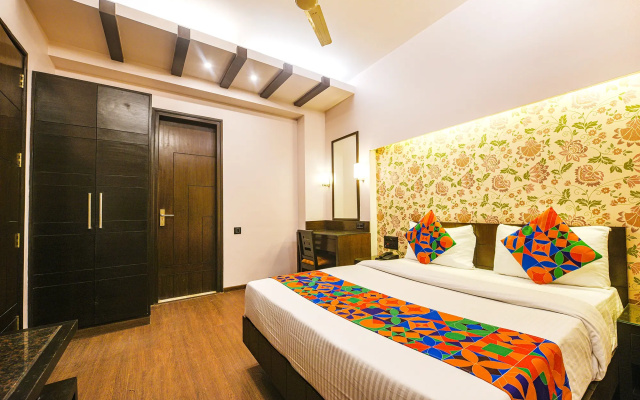 FabHotel Aashraye