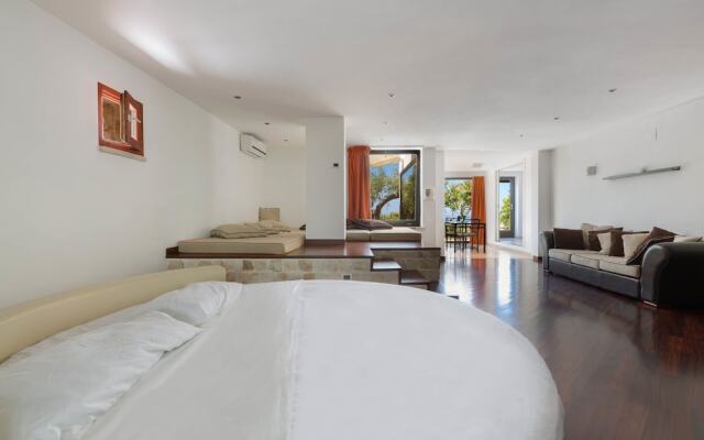 Villa Iside