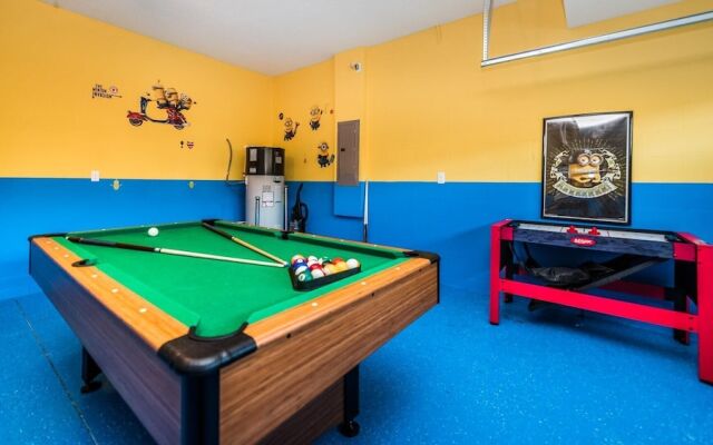 9028 Shadow Mountain Street