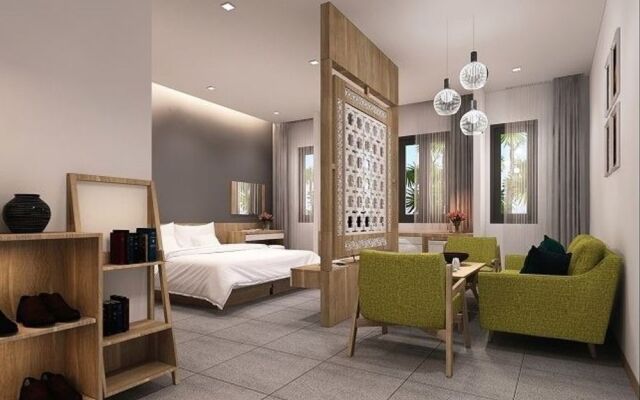 Royce Hotel