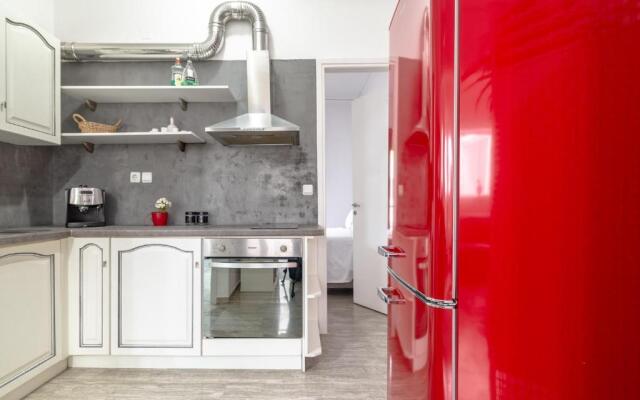 Evangeline City Center Apartment AC/WiFi
