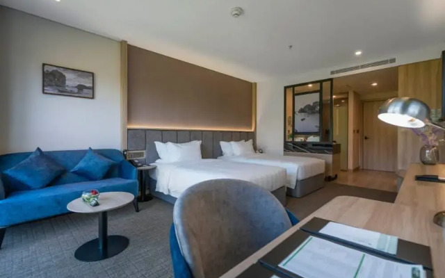 Wyndham Garden Legend Halong
