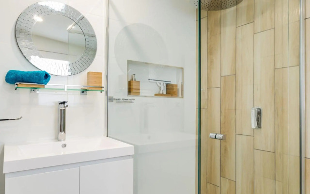 Nautilus at Hyams 4pm Check Out Sundays