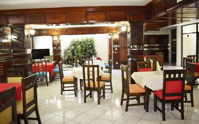 Constellation Hotel