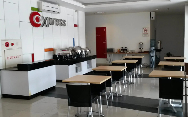 Amaris Hotel Panglima Polim 2