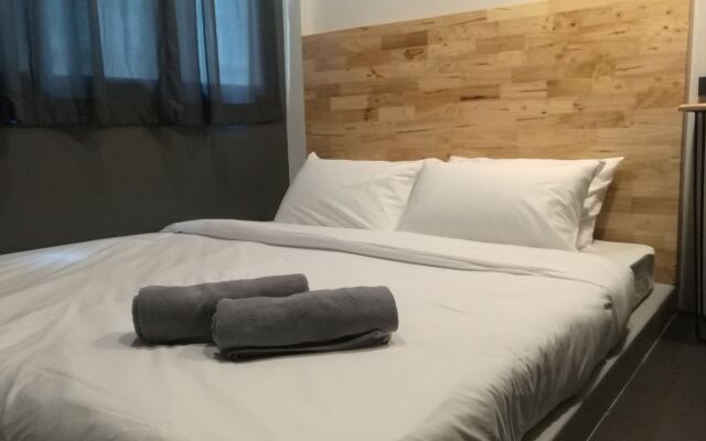 Ekanek Hostel Bangkok - Adults Only