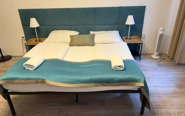 Central Vienna 3BR Apartment Comfort