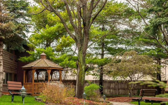 Quality Inn & Suites Goshen