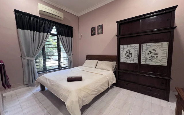 Nurbayu Villa (3 and 4 bedroom Villa) Kemaman