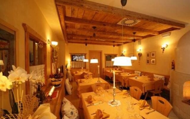Garden Relais