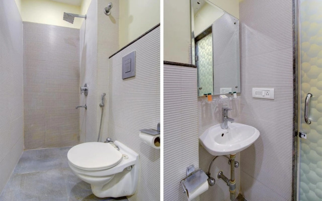 OYO 15567 Hotel Amar International