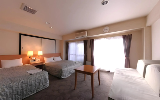 Business Inn Sennichimae Hotel