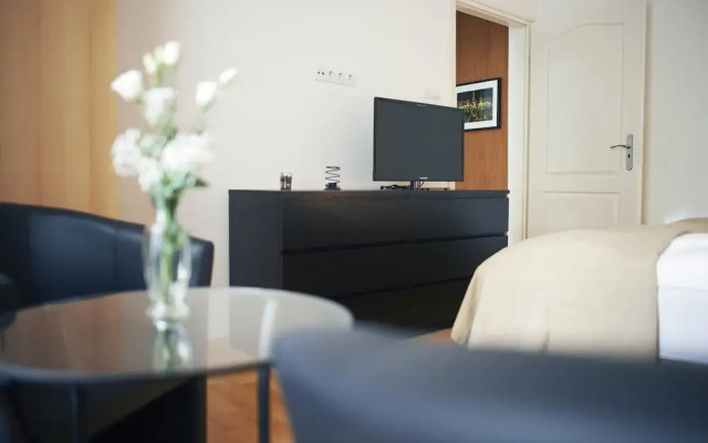 Louisa Apartment