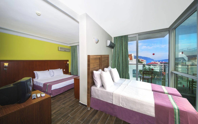 Sun Bay Park Hotel