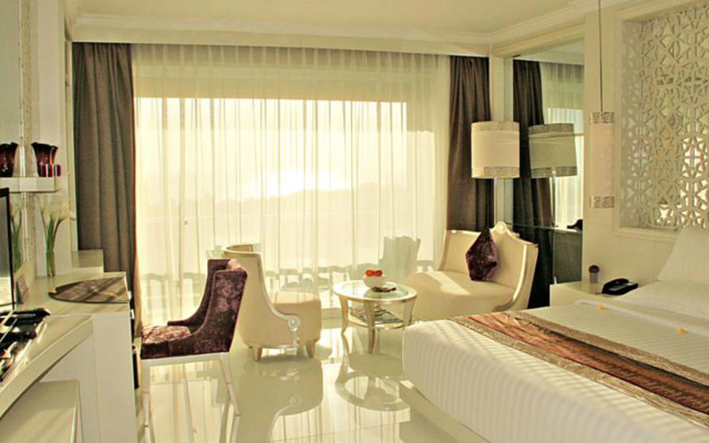 The Rich Prada Bali