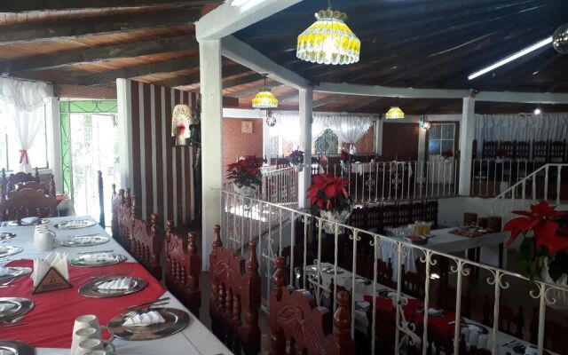 Estancia Campestre - 7 Robles