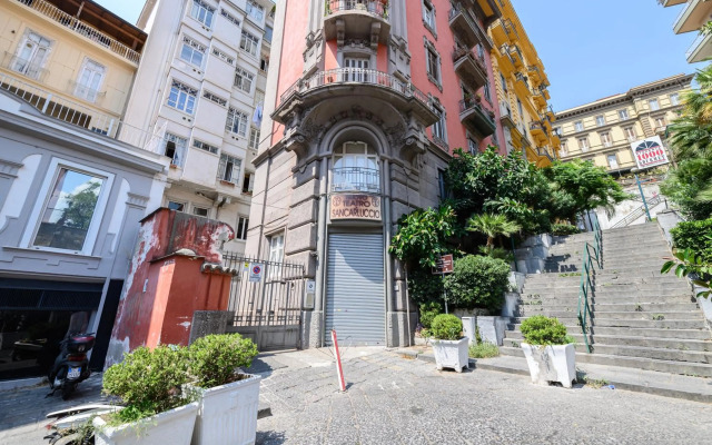 Via San Pasquale a Chiaia 48