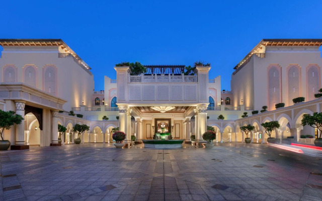 Shangri-La Hotel Apartments Qaryat Al Beri