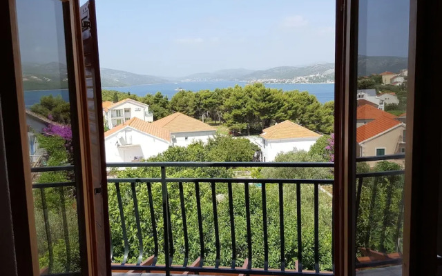 Apartment in Okrug Donji
