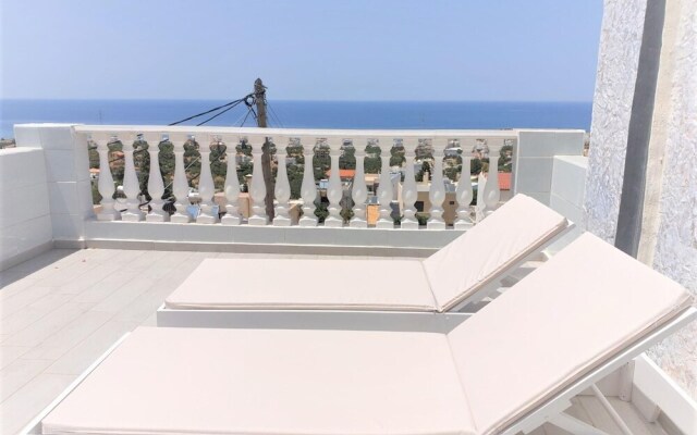 Chersonisos Hidden Gem With 3 Bedrooms