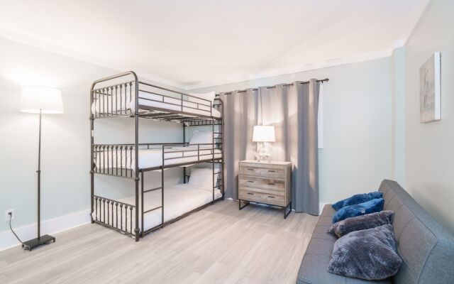 Sea La Vie Oceanfront Condo With Balcony