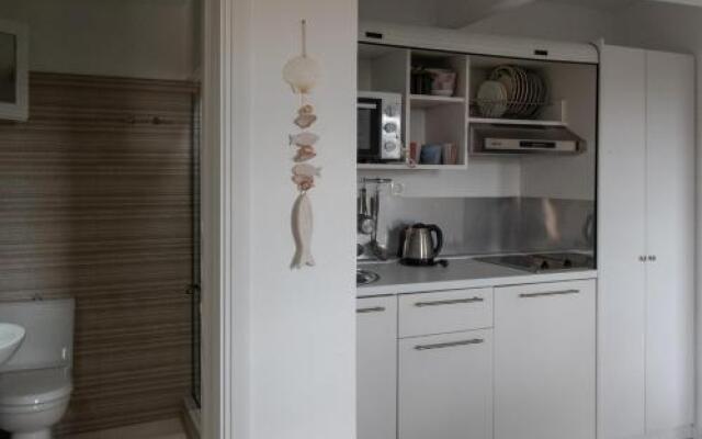 Apollon-Artemis Apartments