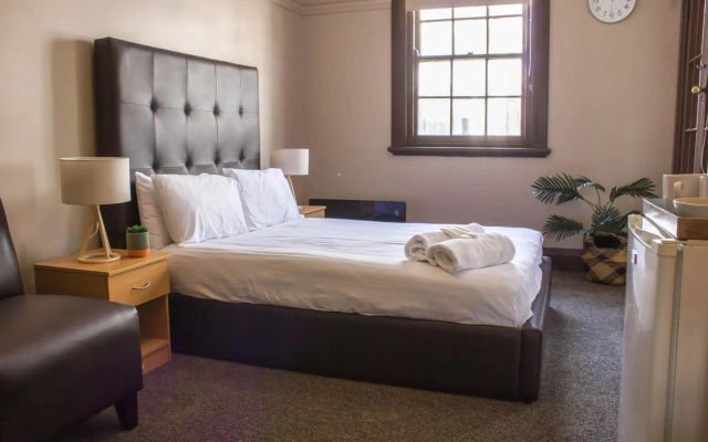 Campsie Hotel – Guest Rooms – Sydney