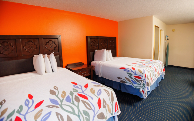 Garnet Inn & Suites, Orlando