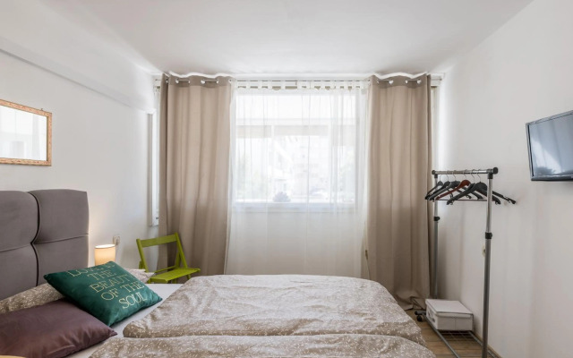 Sunny City Apartment