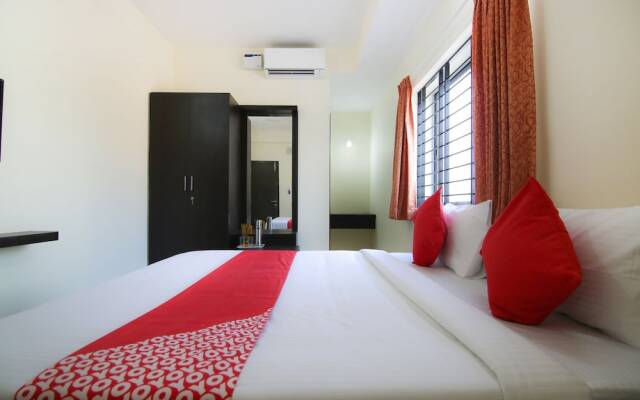OYO 13595 VT Residency