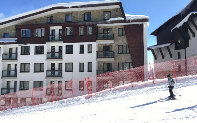 Stenata Huge Ski To Door Apartment
