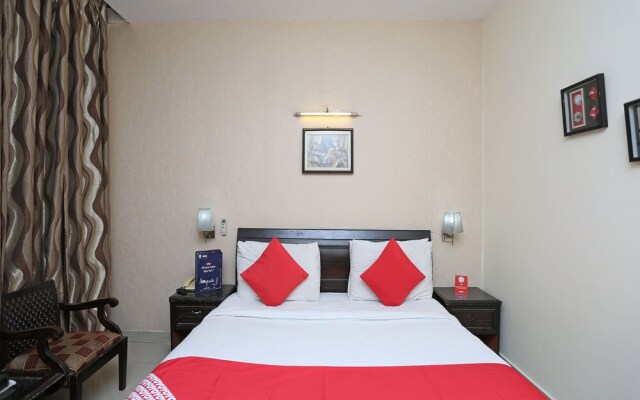 OYO 8576 Hotel Jiwan Plaza