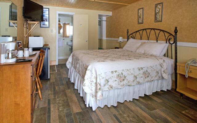 MacKenzie's Motel & Cottages